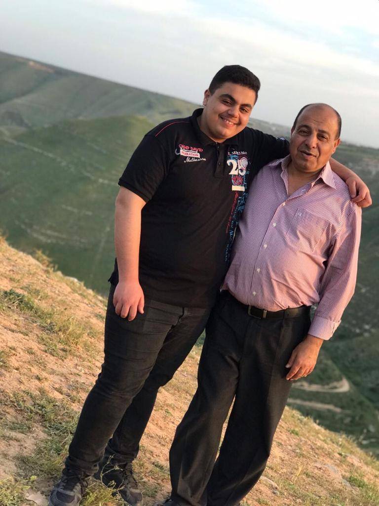 أنس زكريا علي طالب الحموري مبارك التفوق والنجاح