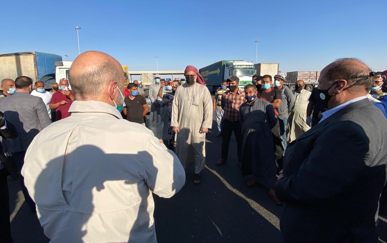 الرزاز يرافقه عدد من الوزراء ومسؤولين، يتفقد مركز حدود العمري