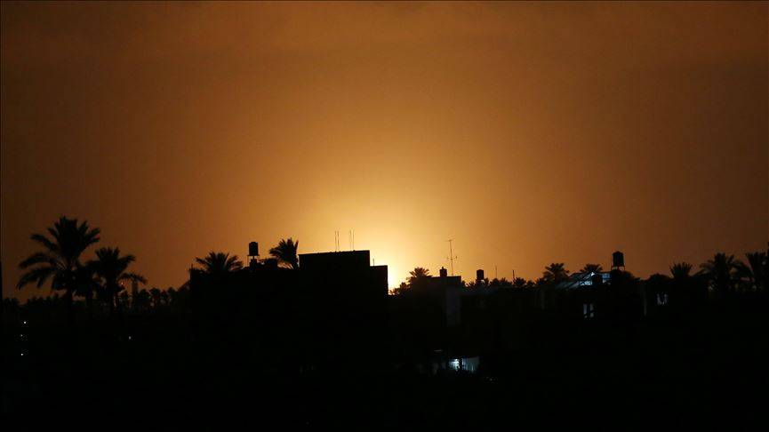 طائرات الاحتلال الإسرائيلي تقصف مواقع بقطاع غزة