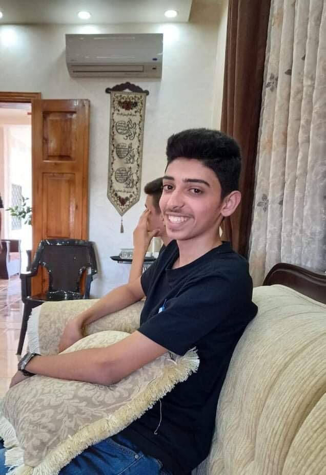 السيد شاكر الحراحشه يحتفل بنجاح نجليه زيد ونشأت في الثانويه العامه