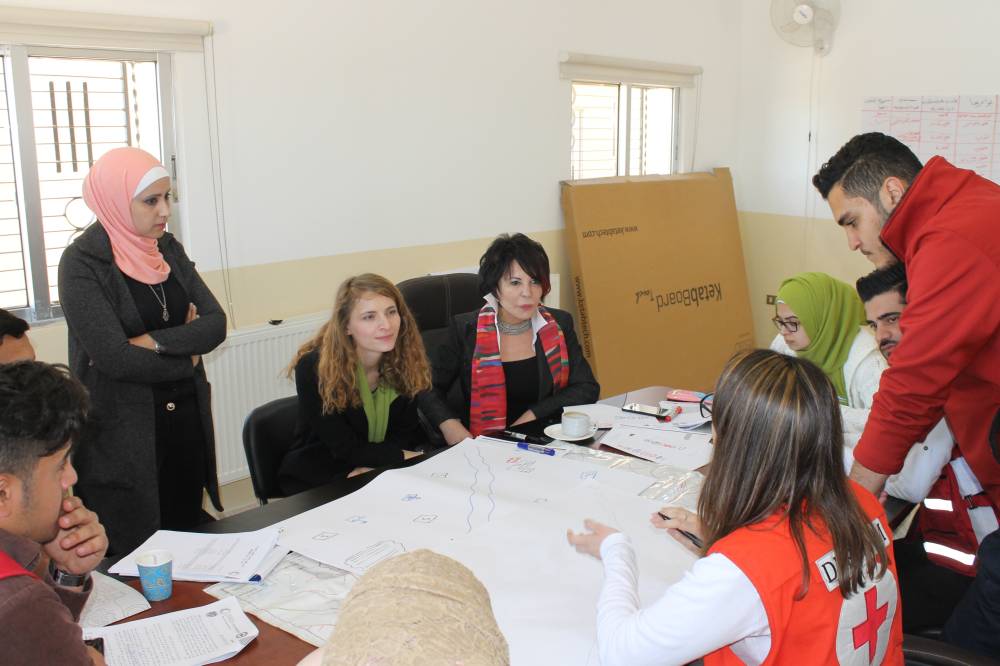 جامعة اللاجئین تطلق فصول جامعیة لـ 100 لاجئ سوري في الأردن