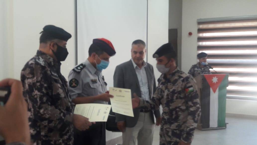 اختتام دورة متطوعي الدفاع المدني في مادبا 