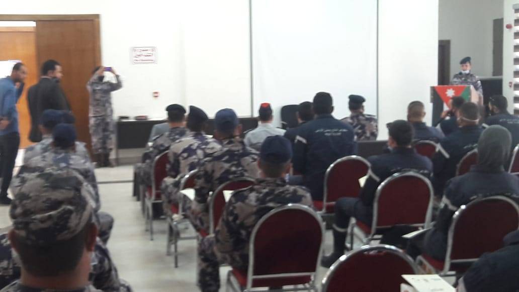 اختتام دورة متطوعي الدفاع المدني في مادبا 