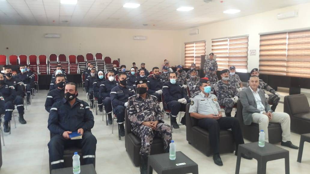 اختتام دورة متطوعي الدفاع المدني في مادبا 