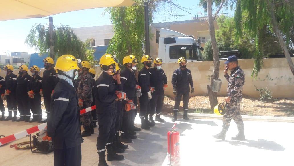 اختتام دورة متطوعي الدفاع المدني في مادبا 