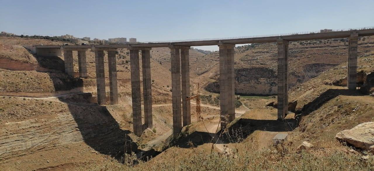 وزارة الأشغال العامة : وادي الغفر أعلى جسر في الشرق الأوسط وسيفتح أمام حركة السير خلال شهر