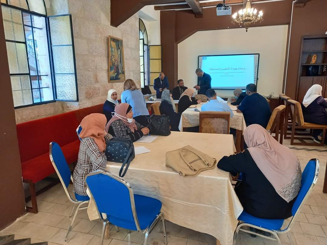 ورشة توعية للمدارس الخاصة في مدرسة لاتين الفحيص الثانوية