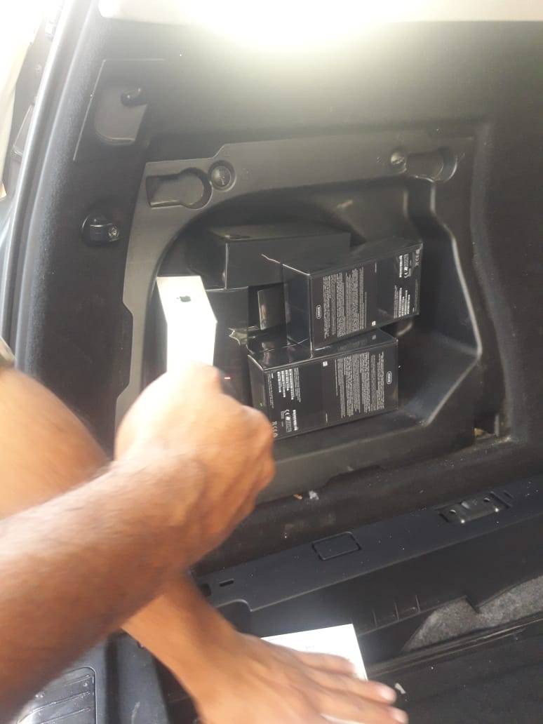 الجمارك الأردنية تضبط (١٠٨) جهاز ايفون 