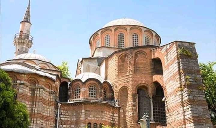 الرئيس التركي رجب طيب اردوغان يصدر مرسوماً بإعادة مسجد كاريه للعبادة بعد ان كان متحفاً