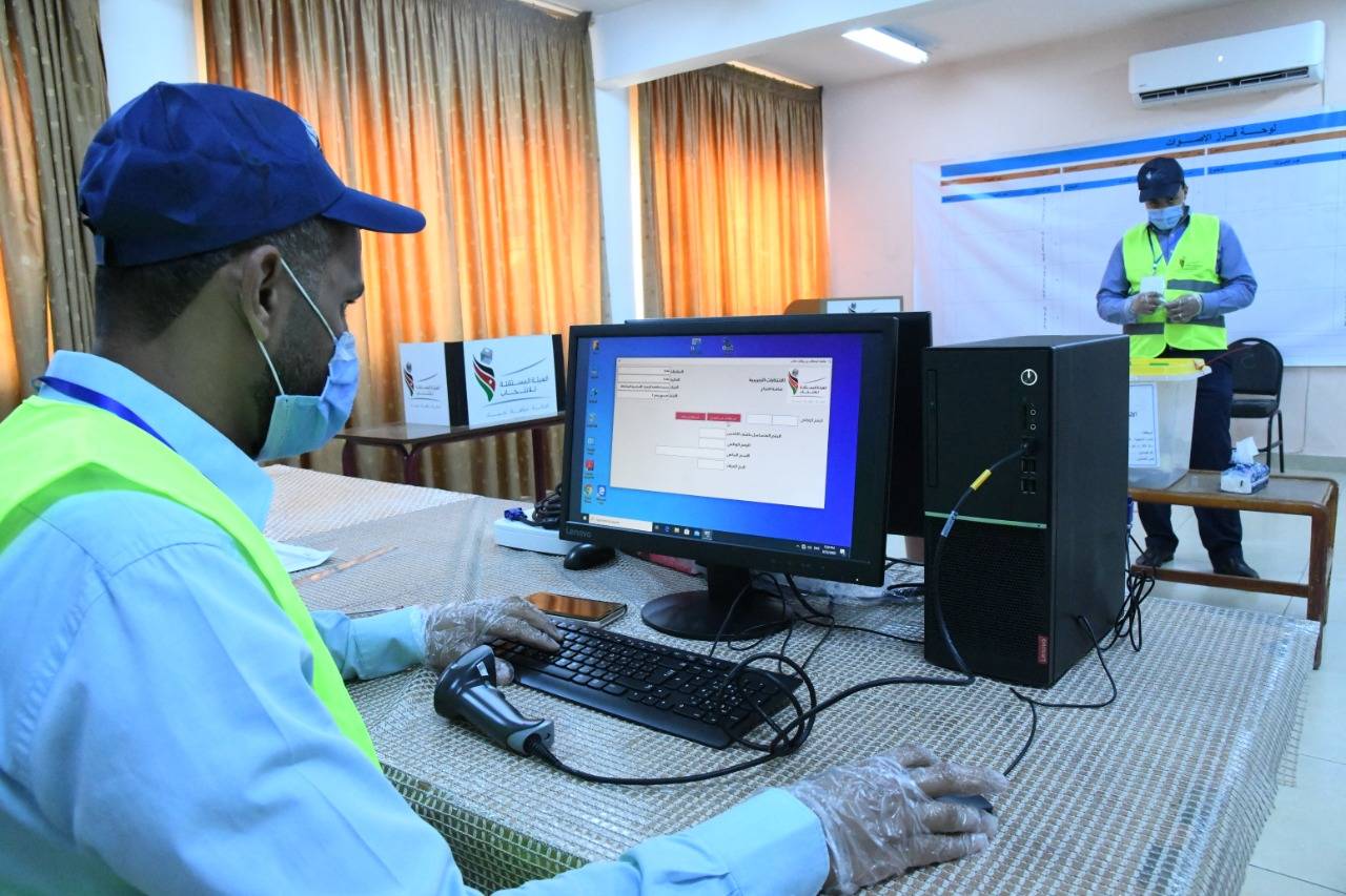 الهيئة المستقلة للانتخاب وراصد ينفذان عملية انتخابية تجريبية