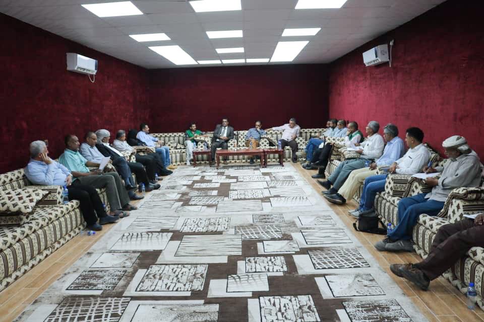 «إعمار اليمن» يدفع بتسريع وتيرة الأعمال في مشاريعه التنموية بالعاصمة المؤقتة عدن