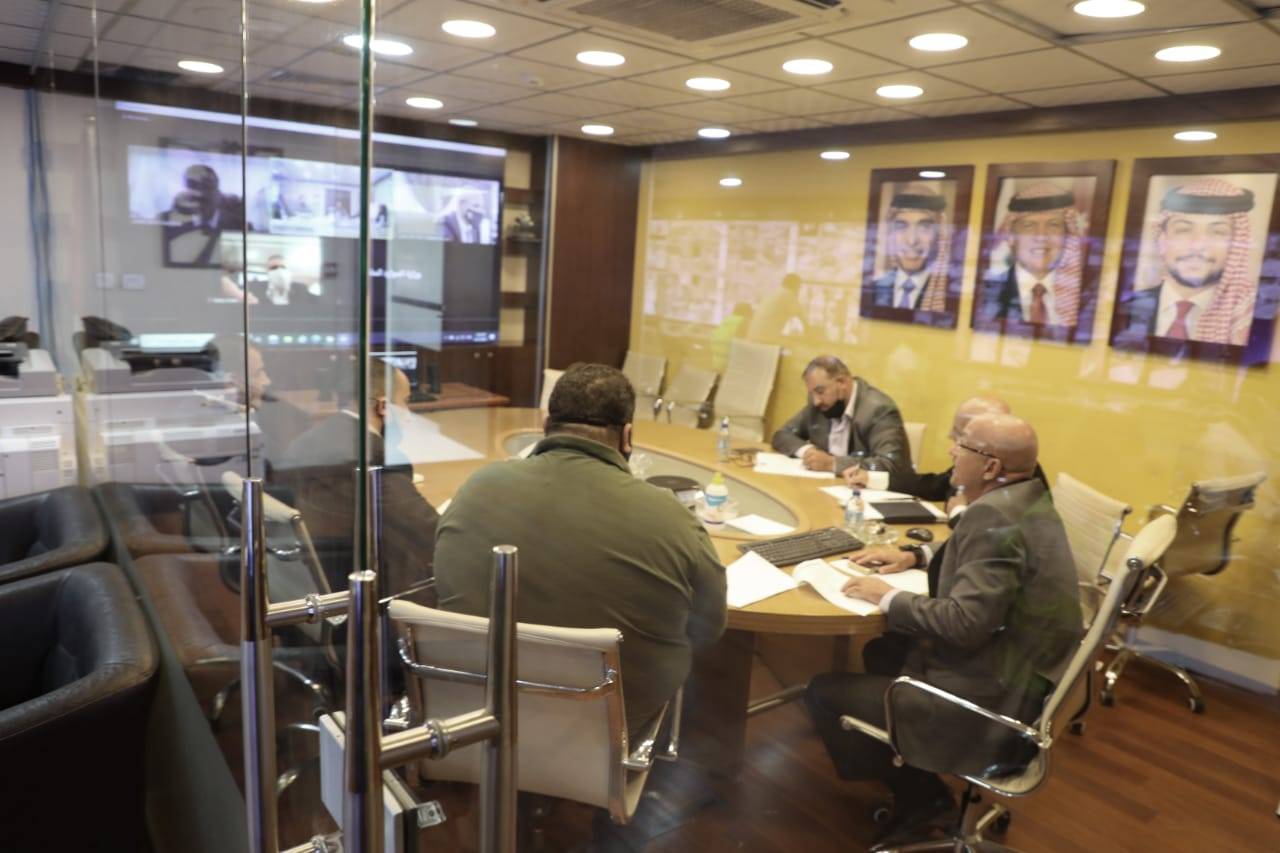 وزير المياه والري يجتمع مع وزير الموارد المائية العراقي لبحث مذكرة التفاهم في مجال الادارة المائية