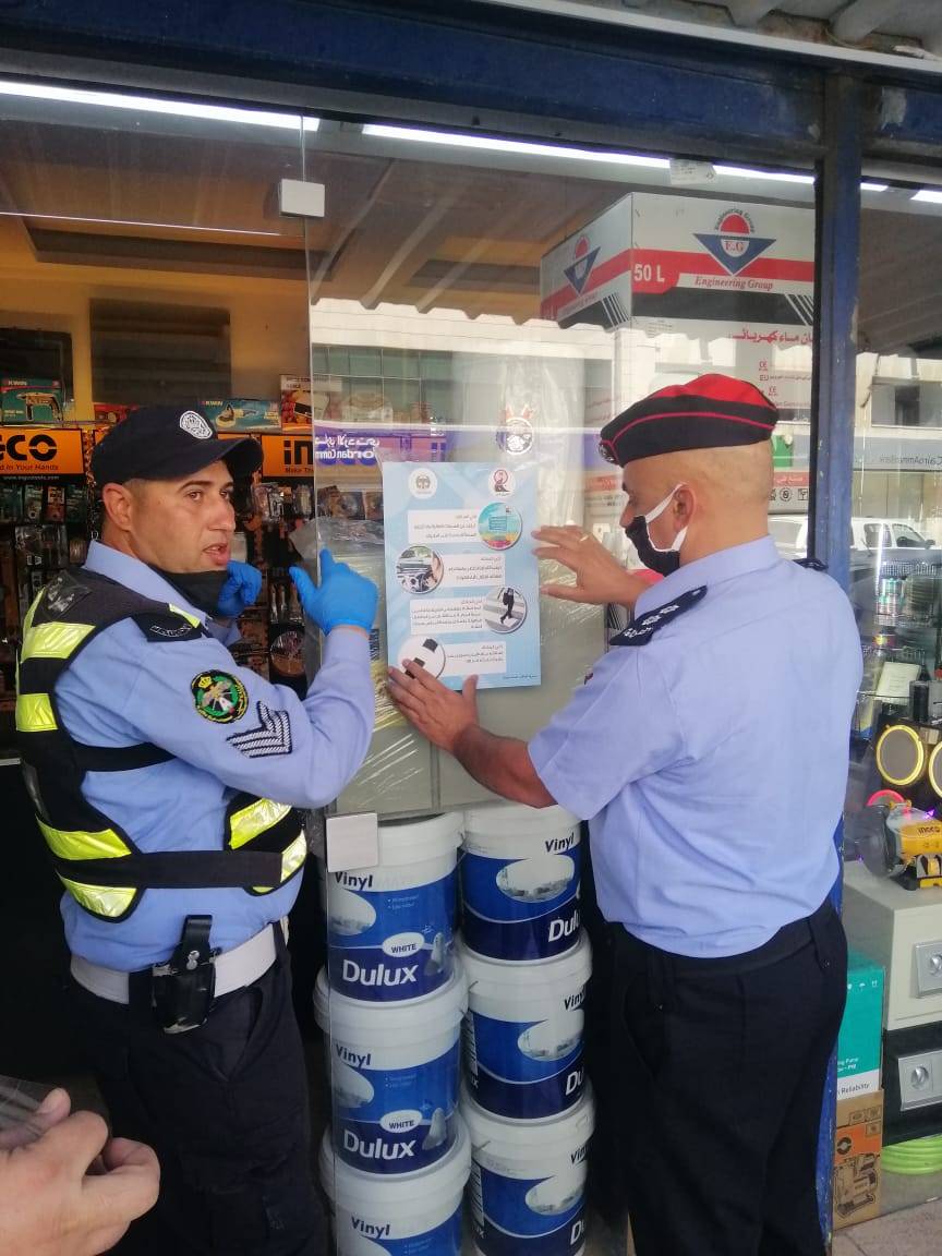 الشرطة المجتمعية في مادبا تشارك بمبادرة الطريق الآمن