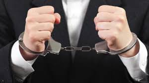 محافظ جرش يوقف عريس ليلة زفافه لمخالفته أوامر الدفاع