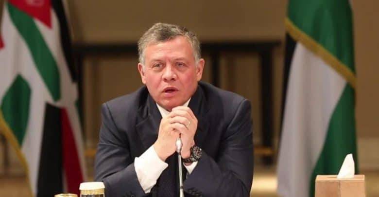 الملك يؤكد ضرورة توفير البنية التحتية اللازمة للتعليم الإلكتروني في مختلف المناطق