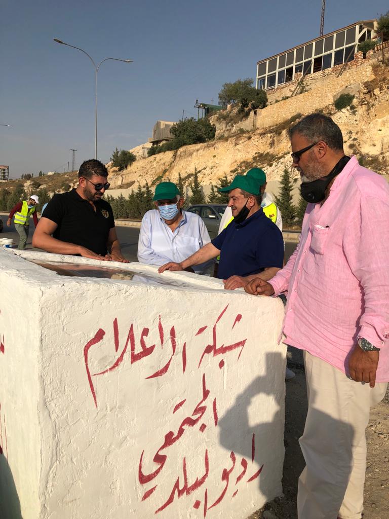 مبادرة طلتنا غير تنفذ جدارية على مطل شارع الستين في محافظة السلط