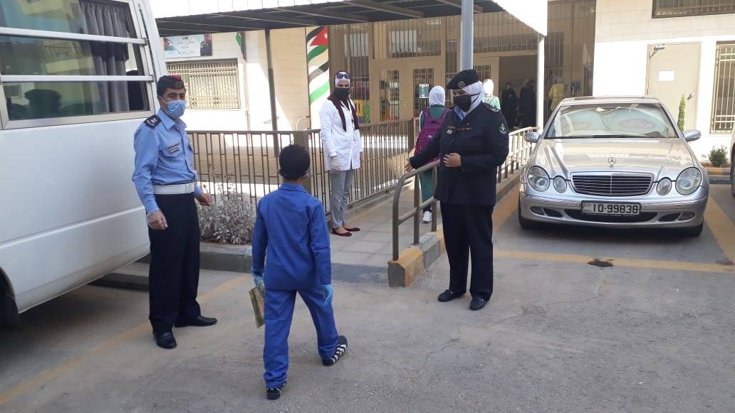 إدارة السير : ضبط 133 مركبة قامت بقطع الإشارة الضوئية حمراء