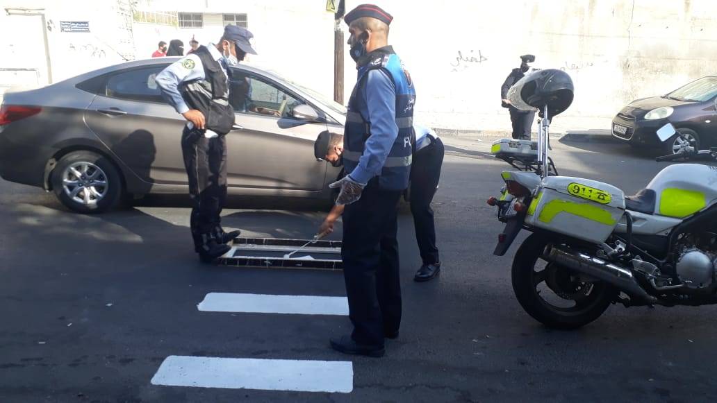 إدارة السير : ضبط 133 مركبة قامت بقطع الإشارة الضوئية حمراء