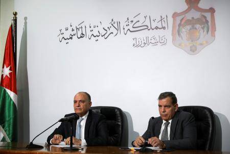 إيجاز صحفي لوزيري الدولة لشؤون الإعلام والصحة قرابة الساعة الخامسة والنصف مساء