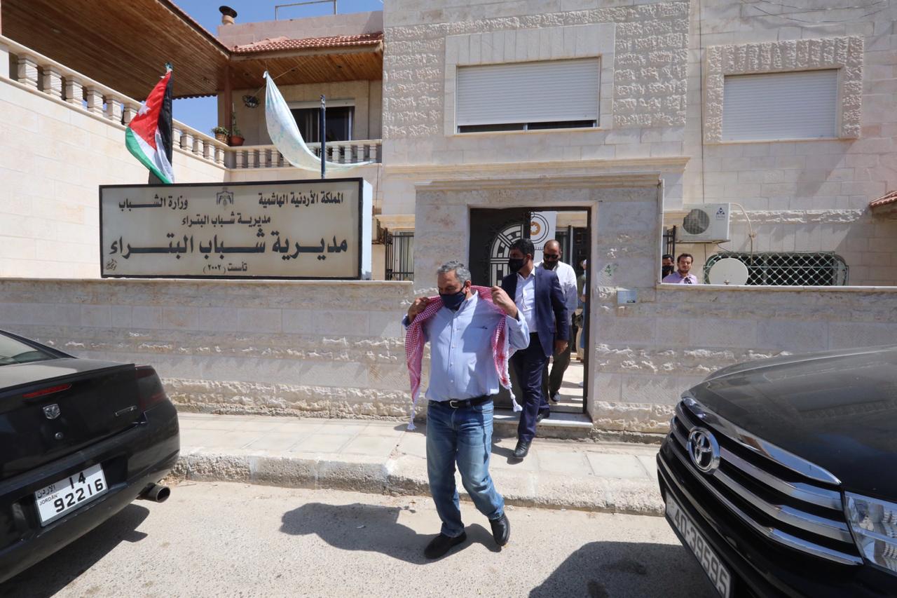 وزير الشباب في زيارة ميدانية لإقليم البترا ولواء الشوبك