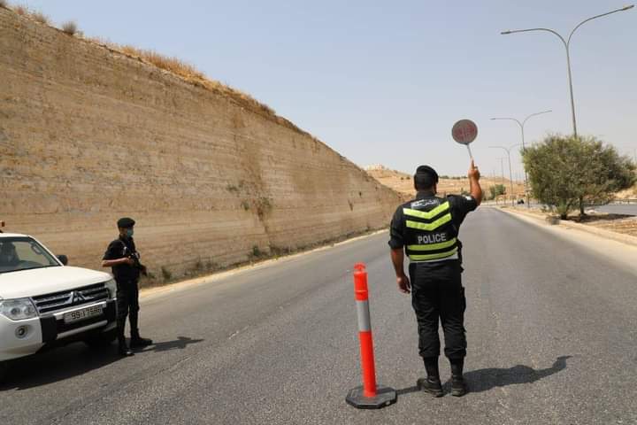 مديرية الأمن العام تكثف انتشارها الأمني في محافظتي العاصمة عمان والزرقاء