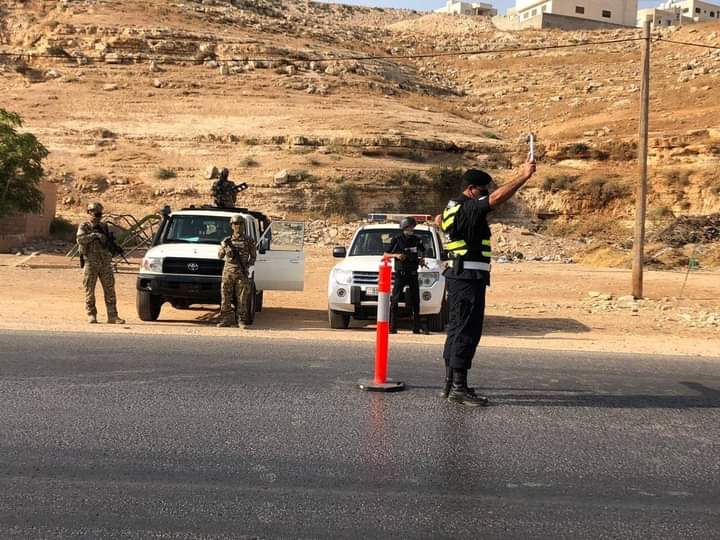 مديرية الأمن العام تكثف انتشارها الأمني في محافظتي العاصمة عمان والزرقاء