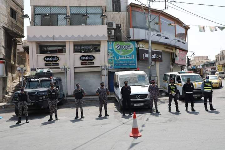 مديرية الأمن العام تكثف انتشارها الأمني في محافظتي العاصمة عمان والزرقاء