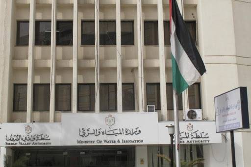 مزارعو وادي الاردن يثمون جهود (المياه) في تمكينهم من انقاذ الموسم الزراعي