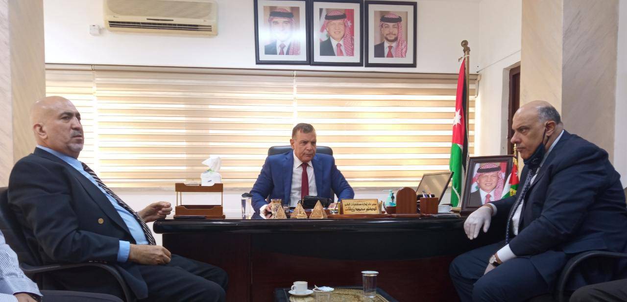 وزير الصحة : الوزارة طلبت وبشكل عاجل استثناء لتعيين 300 ممرض و100 طبيب ليتم تعيينهم خلال هذا الاسبوع في البشير