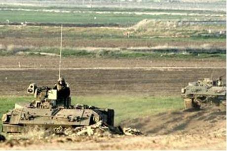 قوات الاحتلال الإسرائيلي تتوغل شرق قطاع غزة وتنفذ اعمال تجريف تخريبية