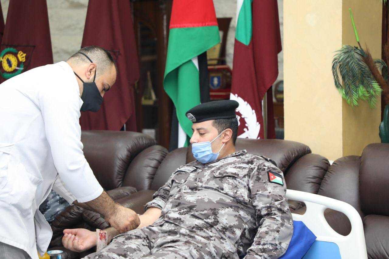 مديرية الأمن العام تطلق حملة للتبرع بالدم في قوات الدرك