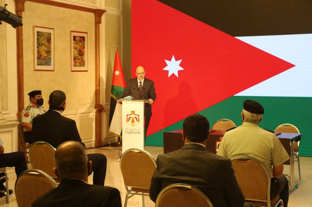 رئيس الوزراء يرعى توقيع مذكرة تفاهم بين وزارة العمل والقوات المسلحة لاعادة تفعيل خدمة العلم 