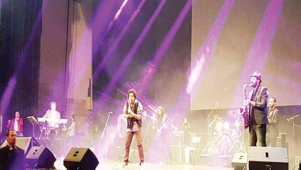 محمد منير : «الغناء.. استراحة المحارب».. و رغم الألم «لسه الأغاني ممكنة»