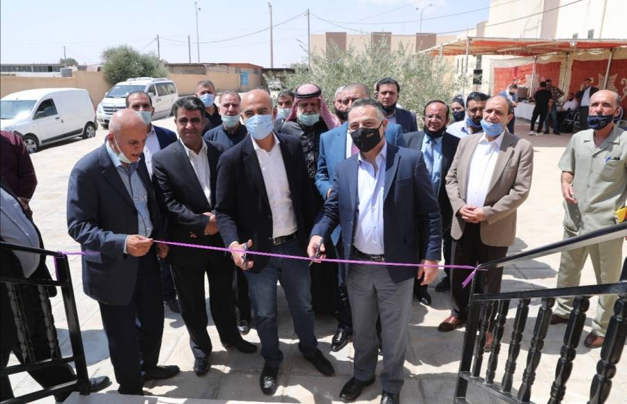 وزير التخطيط والتعاون الدولي يفتتح مشروع مركز اتصال زين لخدمات الزبائن في معان