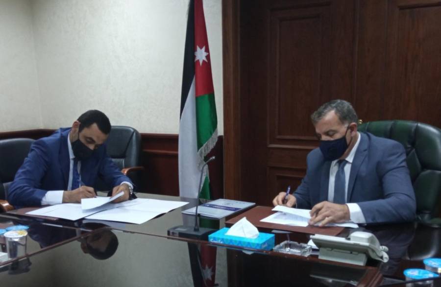 وزير الصحة يوقع مذكرة تفاهم مع الغذاء والدواء لتنظيم مراقبة الغذاء والدواء والاجهزة الطبية ومواد التجميل