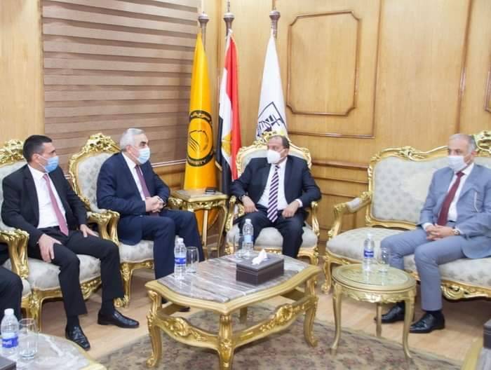 اهتمام القيادات العلمية المصرية بالطلاب العراقيين