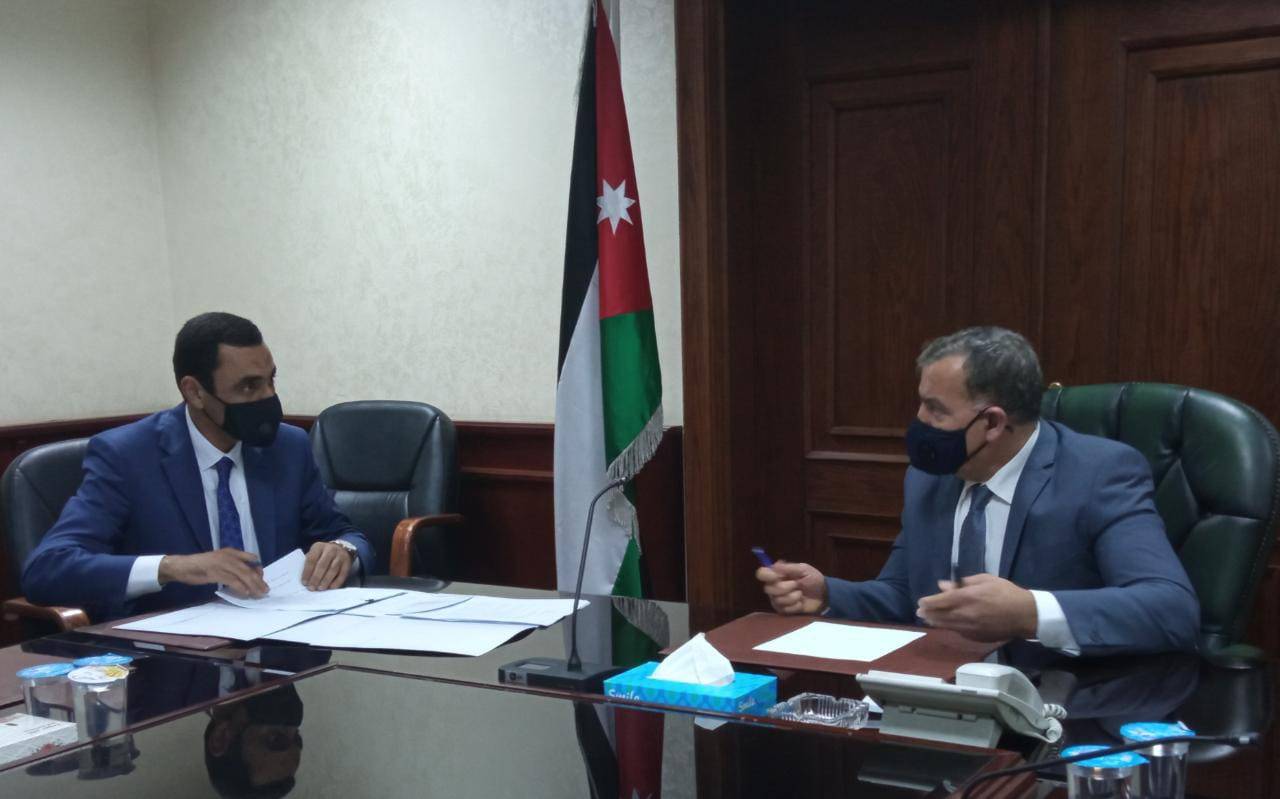 وزير الصحة يوقع مذكرة تفاهم مع الغذاء والدواء لتنظيم مراقبة الغذاء والدواء والاجهزة الطبية ومواد التجميل