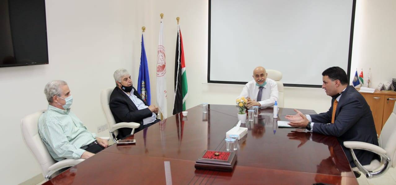 بحث أوجه التعاون بين مؤسسة التدريب المهني والجامعة الأمريكية / مادبا  