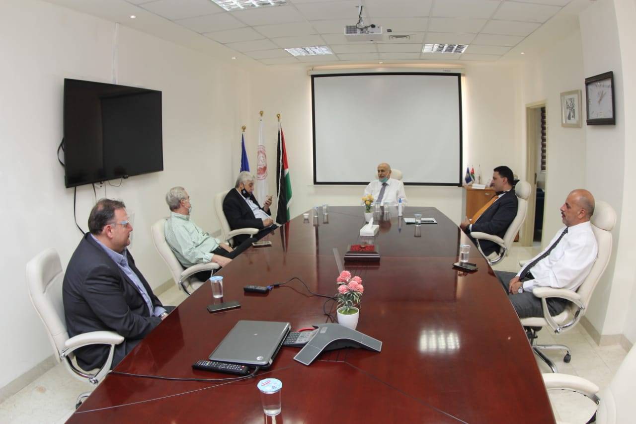 بحث أوجه التعاون بين مؤسسة التدريب المهني والجامعة الأمريكية / مادبا  