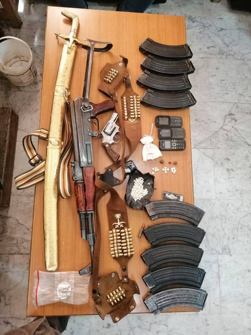 مكافحة المخدرات تتعامل مع 11 قضية لترويج المواد المخدرة منذ بداية الاسبوع وتلقي القبض على 22 شخصاً .. تفاصيل