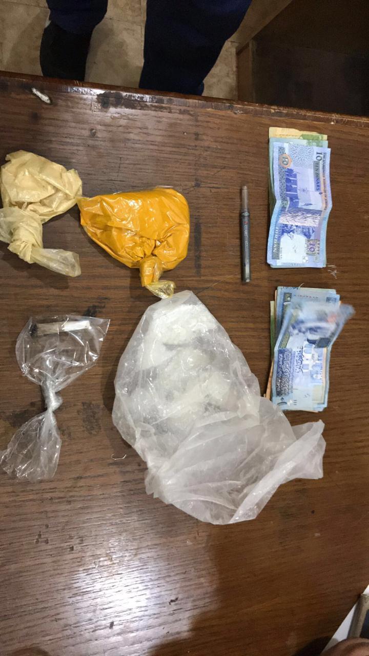 مكافحة المخدرات تتعامل مع 11 قضية لترويج المواد المخدرة منذ بداية الاسبوع وتلقي القبض على 22 شخصاً .. تفاصيل