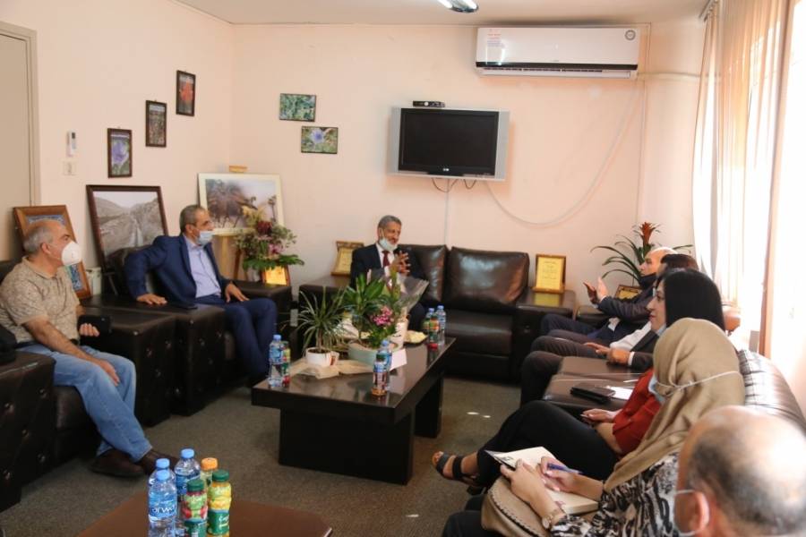 فلسطين : المطور يبحث مع وزير الاتصالات عدد من القضايا المشتركة