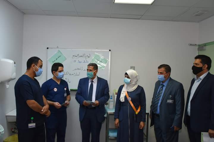 مستشفى الملك المؤسس عبدالله الجامعي يشارك في مبادرة يوم التغيير .. صور