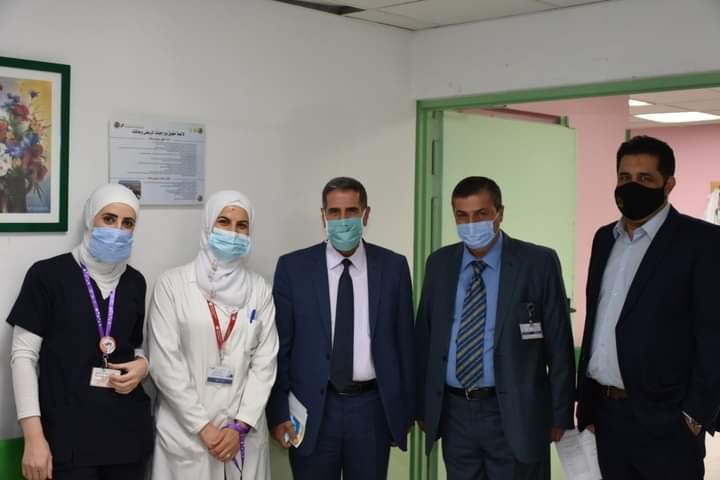 مستشفى الملك المؤسس عبدالله الجامعي يشارك في مبادرة يوم التغيير .. صور