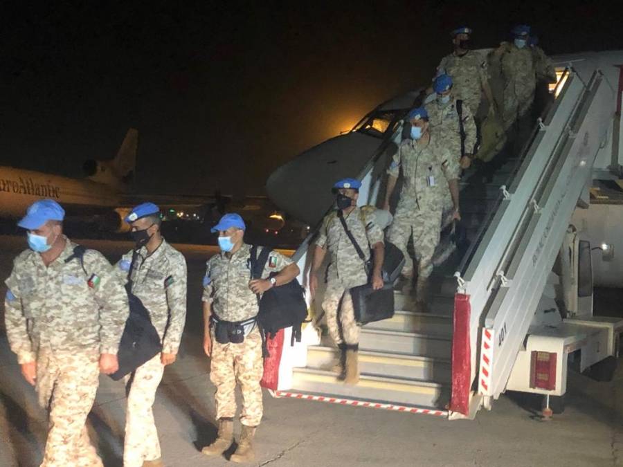 وصول مرتبات وحدة الإسناد مالي2 إلى أرض الوطن