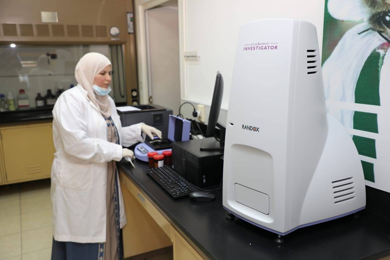 الوطني للبحوث الزراعية: تجهيز مختبرات لفحص متبقيات المضادات الحيوية وجودة العسل