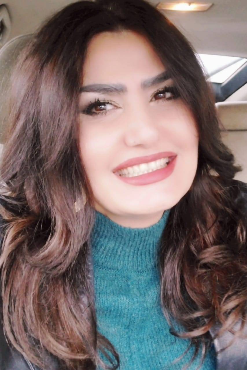 الزميلة إخلاص القاضي تفوز بجائزة الحسين للابداع الصحفي عن افضل مقال