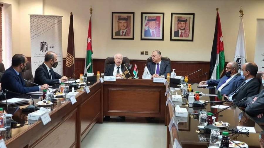 مذكرة تفاهم بين  النزاهة ومكافحة الفساد  وملتقى طلال ابو غزالة