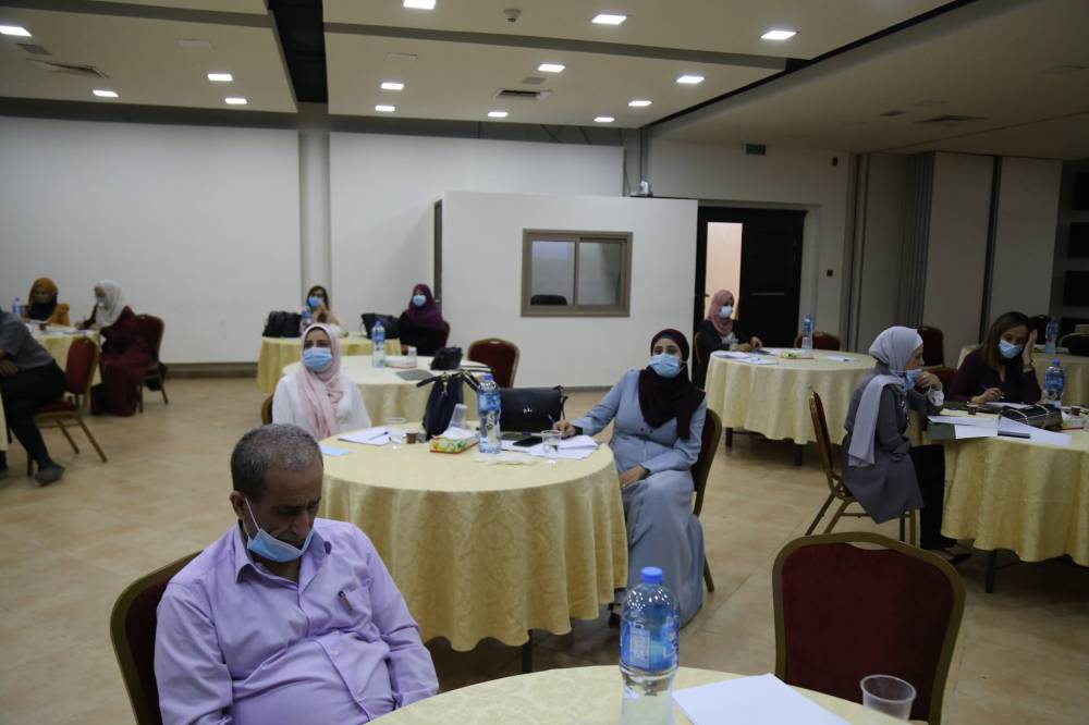 فلسطين : المطور يؤكد على المسؤولية المشتركة في إدارة المواد والنفايات الخطرة