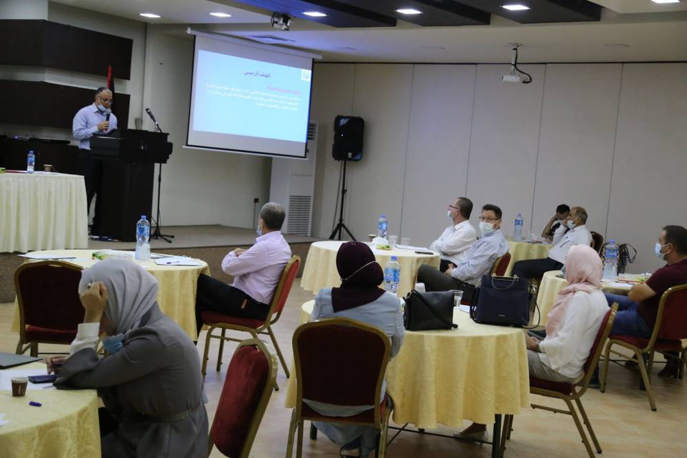 فلسطين : المطور يؤكد على المسؤولية المشتركة في إدارة المواد والنفايات الخطرة